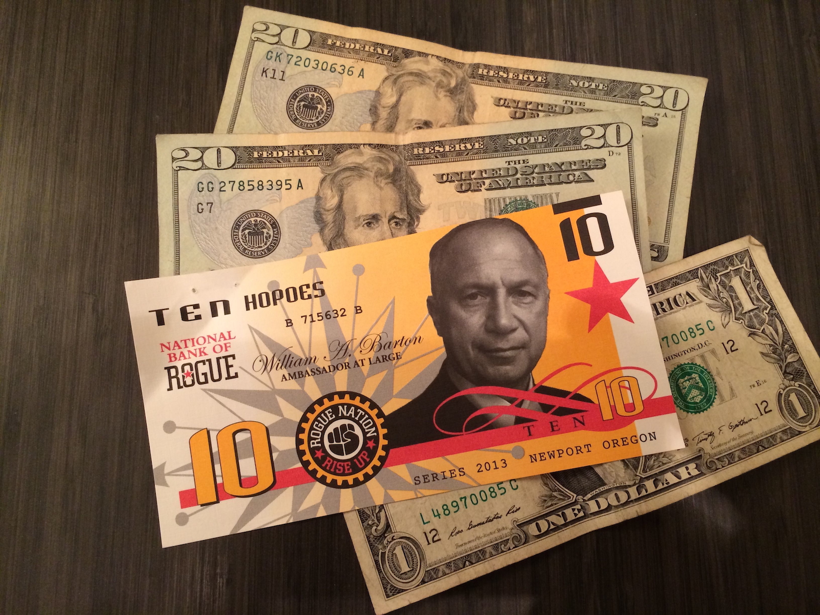 Who is That on That 10 Hopoe Bill?